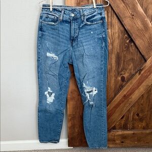 Old Navy Women's Boyfriend Jeans in Distressed Blue